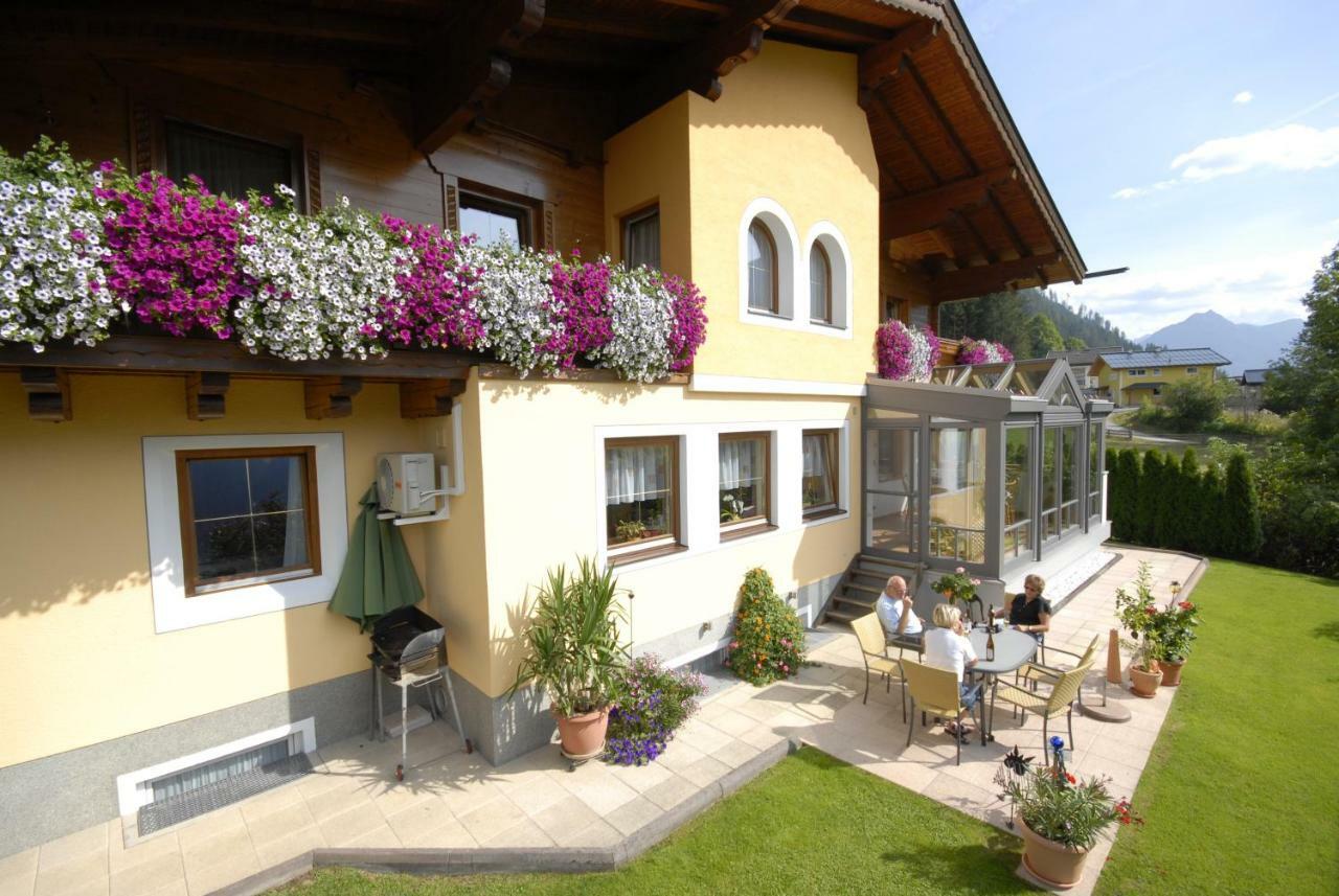 Haus Silvia Hotel Flachau Bagian luar foto