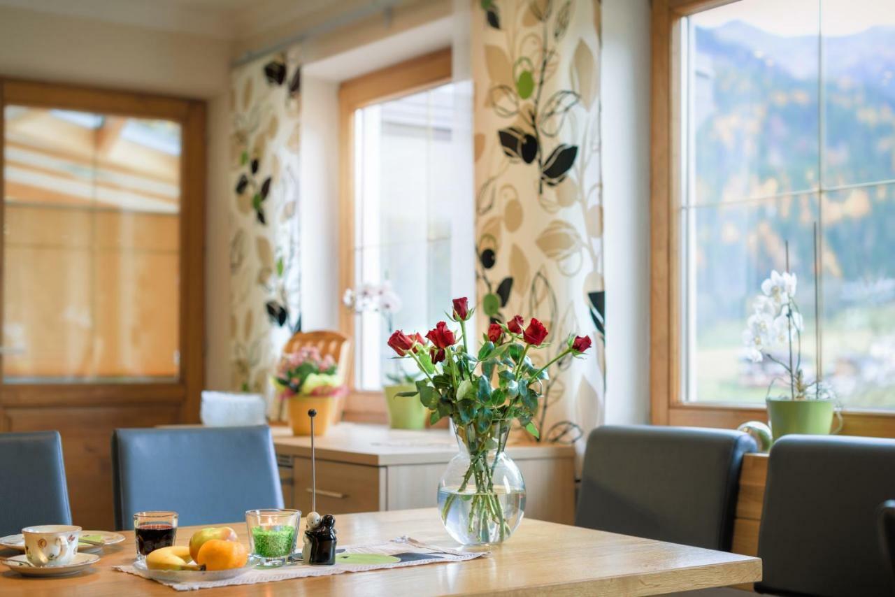 Haus Silvia Hotel Flachau Bagian luar foto