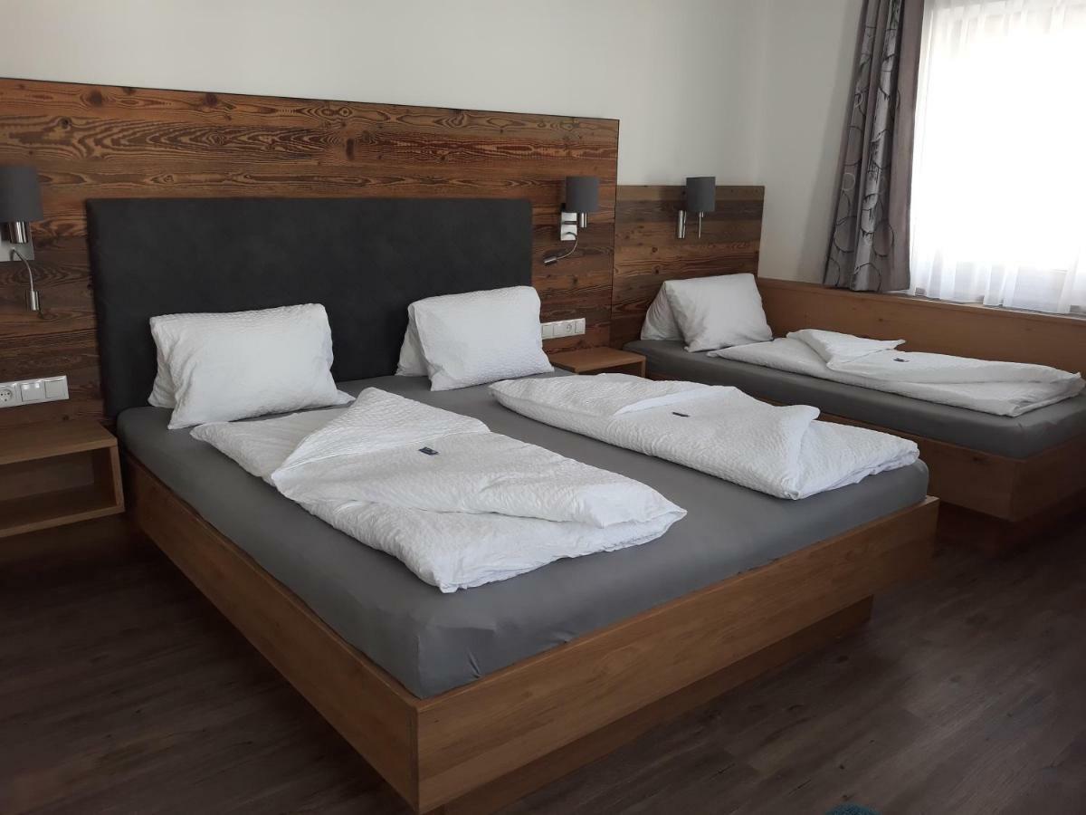 Haus Silvia Hotel Flachau Bagian luar foto